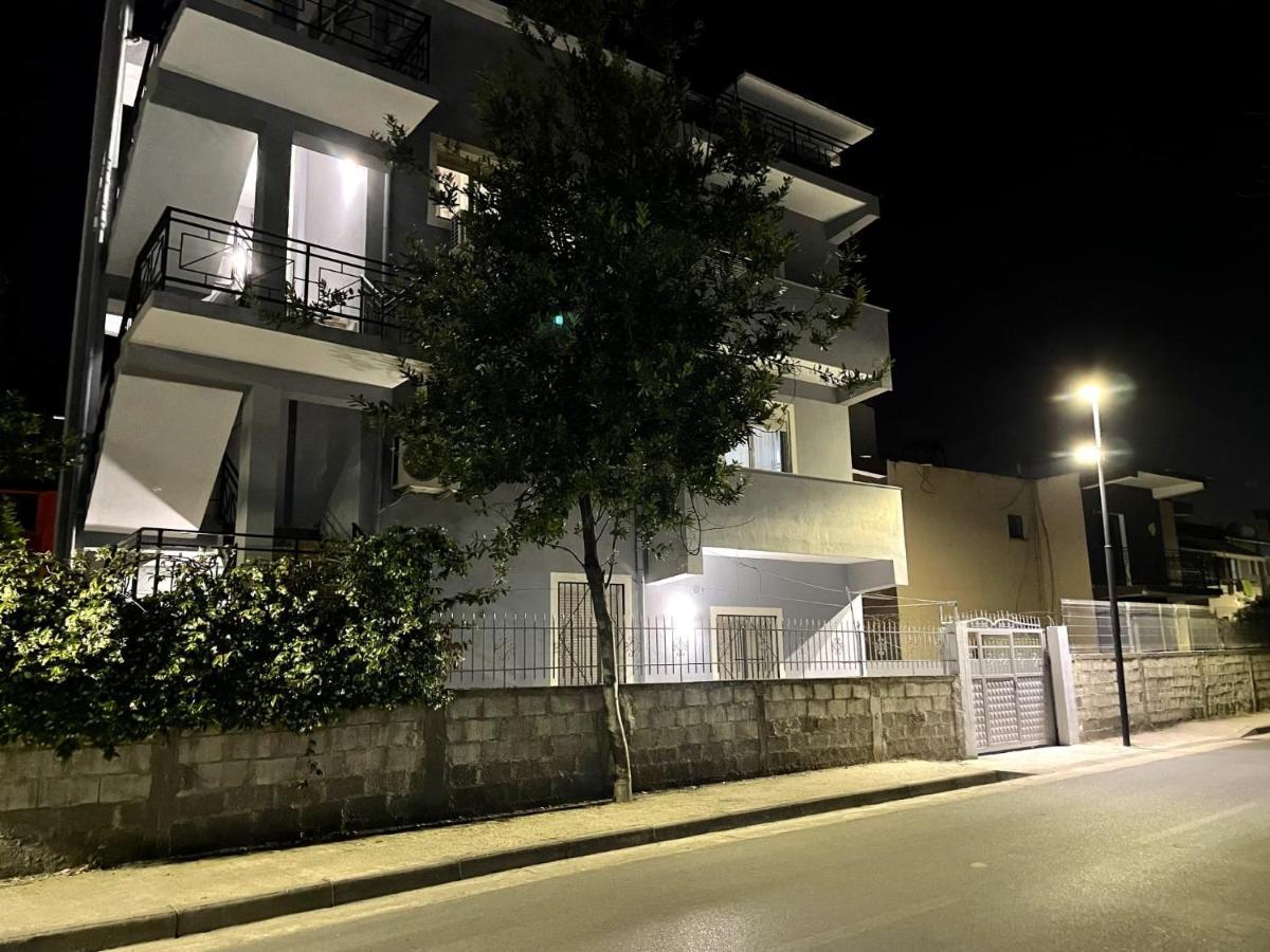 Edlira Apartments Durres Bagian luar foto