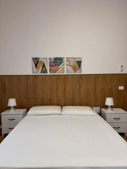 Edlira Apartments Durres Bagian luar foto